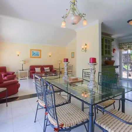 Puerto Del Carmen Sleeps 8 Pool Wifi Willa Puerto del Carmen (Lanzarote)