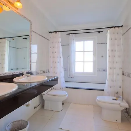Puerto Del Carmen Sleeps 8 Pool Wifi ヴィラ