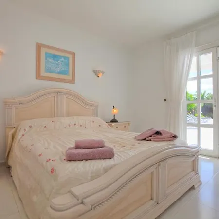 Puerto Del Carmen Sleeps 8 Pool Wifi
